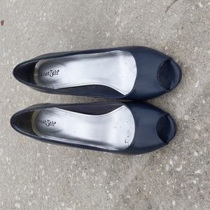 East 5th. Navy peep toe shoes size 8